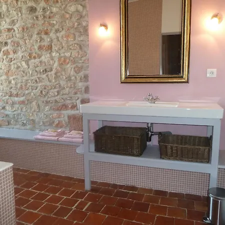 Chateau De Clusors 4*