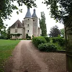 Château De Clusors Alojamento de Acomodação e Pequeno-almoço