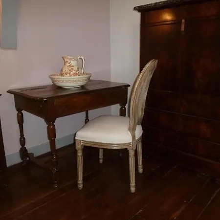 Bed & Breakfast Chateau De Clusors Saint-Menoux
