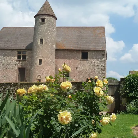 Chateau De Clusors 3*