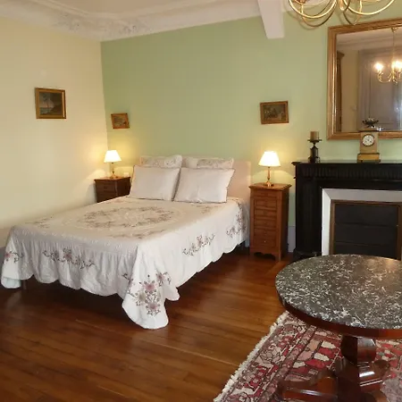 Chateau De Clusors Saint-Menoux