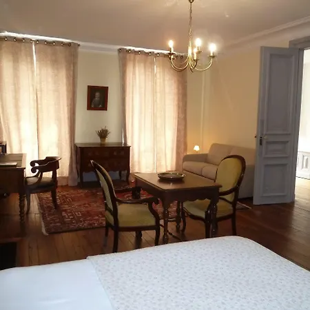 Chateau De Clusors Saint-Menoux