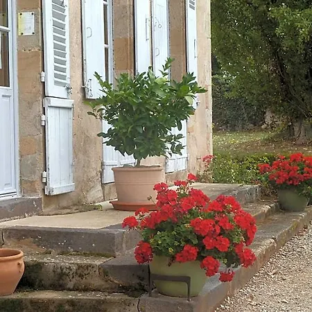 Chateau De Clusors Bed & Breakfast Saint-Menoux