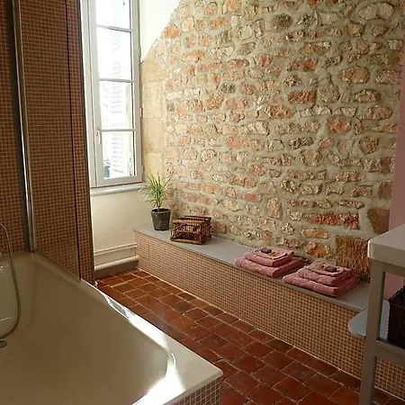 Chateau De Clusors 3*
