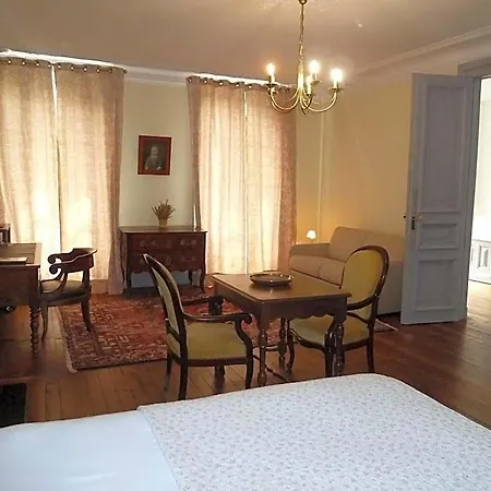 Chateau De Clusors 3*