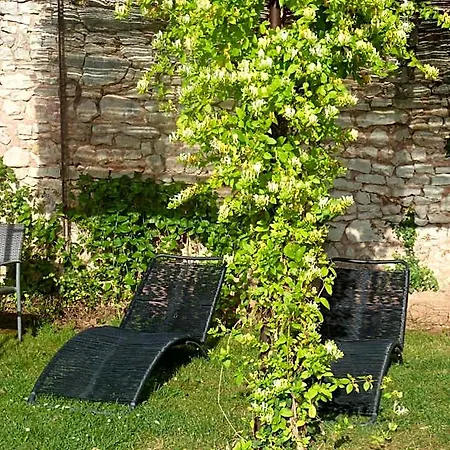 Chateau De Clusors فندق مبيت وإفطار