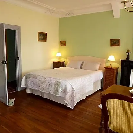 Chateau De Clusors 3*