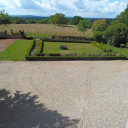 Chateau De Clusors Bed & Breakfast Saint-Menoux