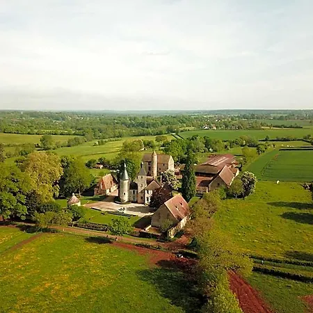 Chateau De Clusors Saint-Menoux