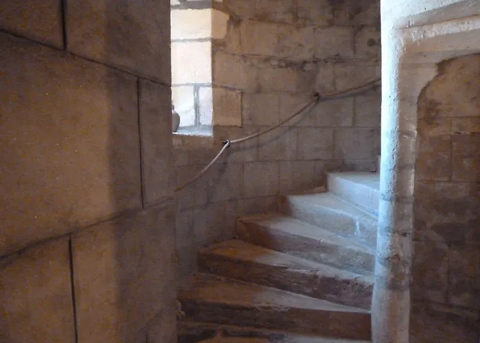 Chateau De Clusors Bed & Breakfast Saint-Menoux