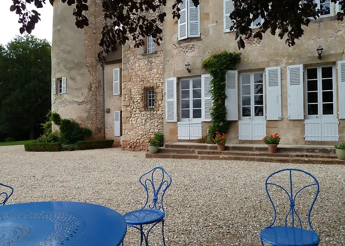 Chateau De Clusors Bed & Breakfast