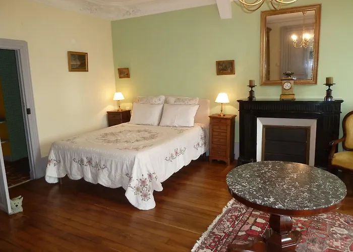 Chateau De Clusors Saint-Menoux