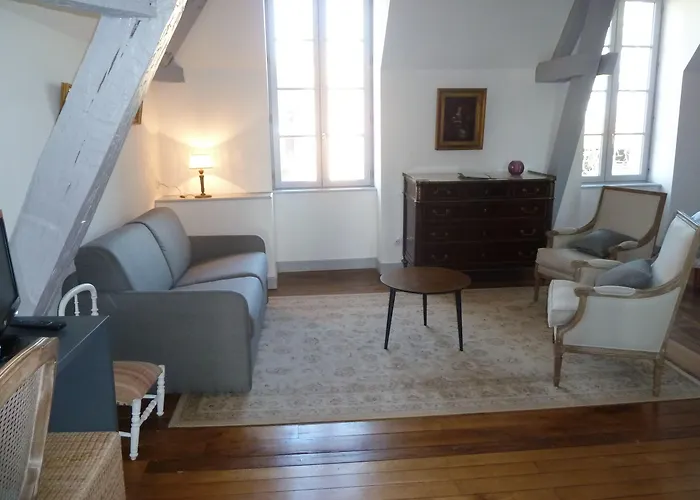 Chateau De Clusors 3* Saint-Menoux