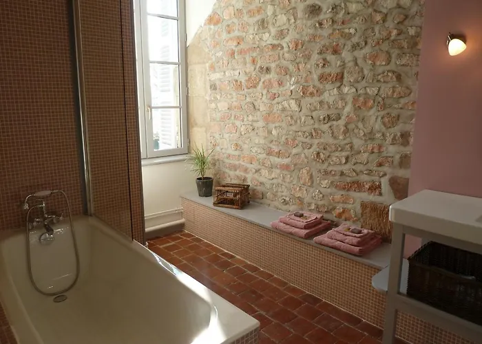 Chateau De Clusors 3* Saint-Menoux